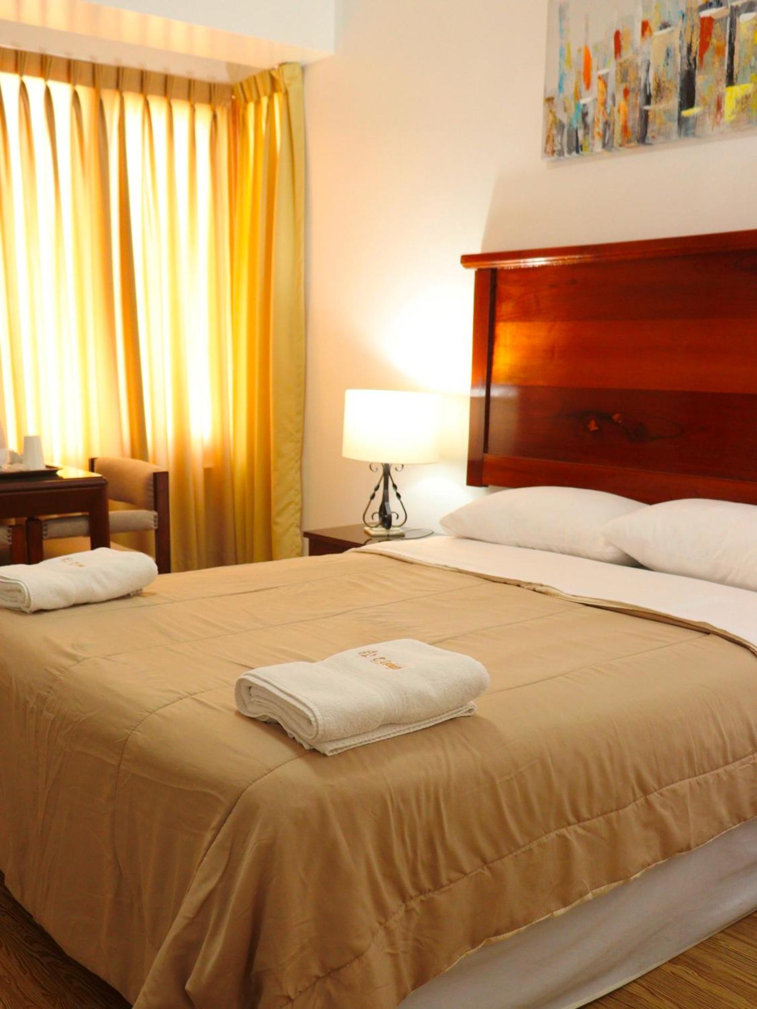 Hostal El Candelabro Pisco Esterno foto
